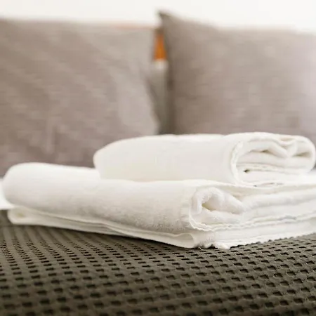 Con Piscina A Metros De Mar * Фуэнхирола